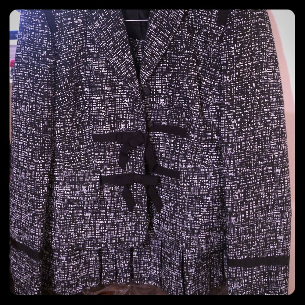 Skirt Suit w bows and pleats